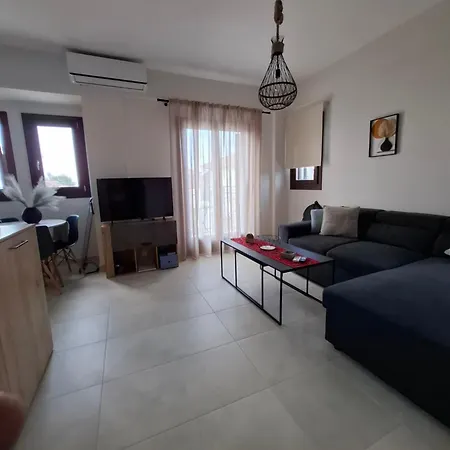 Villamarialena #2, #4 *