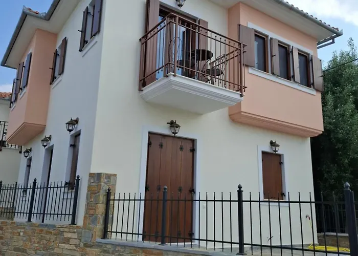 Villamarialena #2, #4 Apartament Kato Gatzea